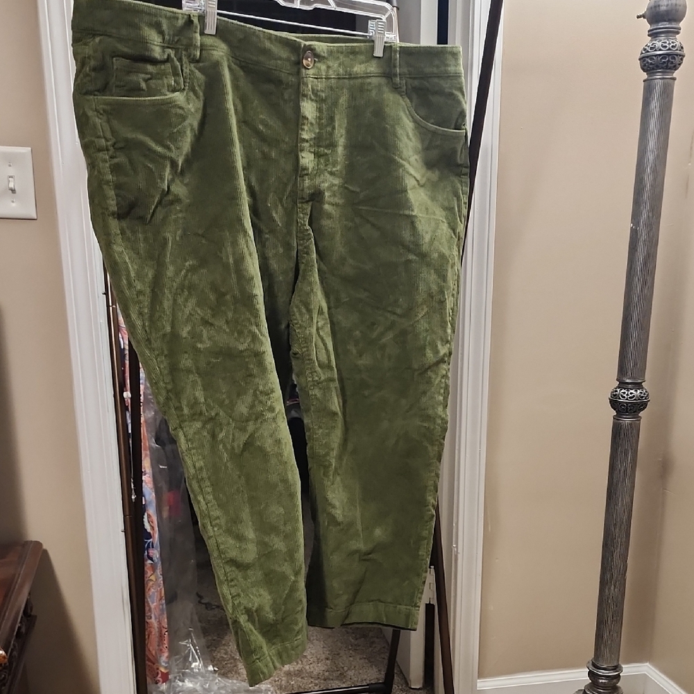Isaac Mizrahi Olive Corduroy Pants